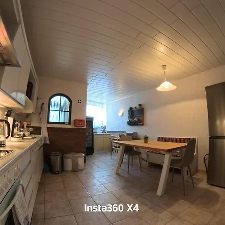 Gaestehaus Eulenkoepfchen Homestay Neef