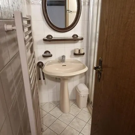 Homestay Gaestehaus Eulenkoepfchen Neef