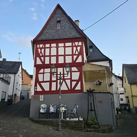 Gaestehaus Eulenkoepfchen * Neef