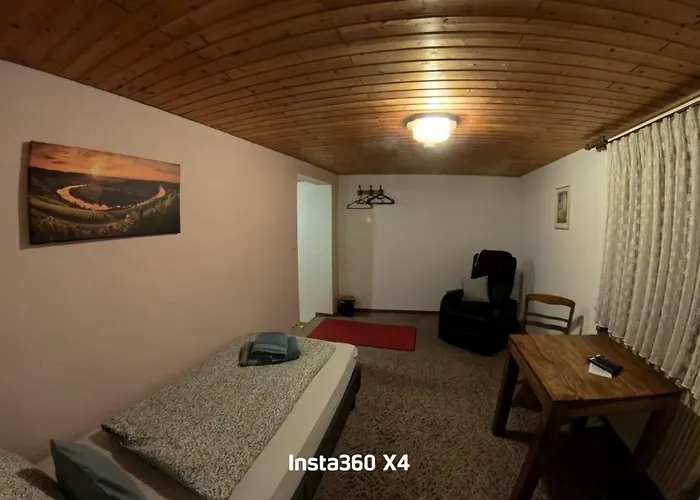 Gaestehaus Eulenkoepfchen Quarto em Acomodações Particulares Neef