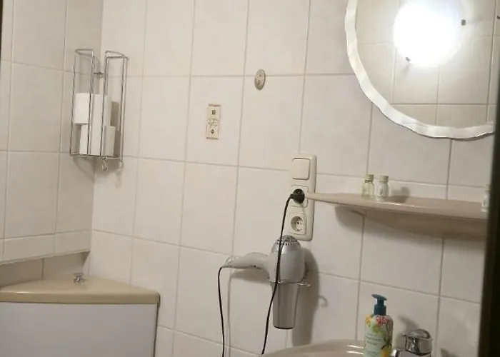 Quarto em Acomodações Particulares Gaestehaus Eulenkoepfchen Neef