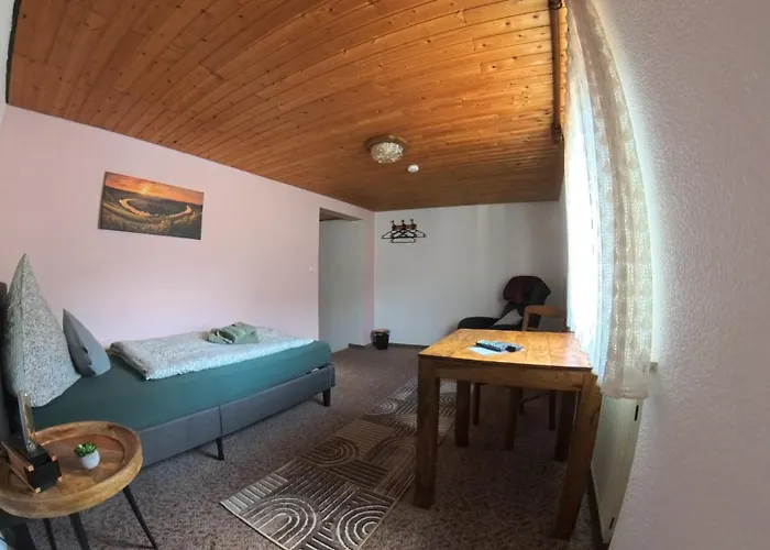 Gaestehaus Eulenkoepfchen * Neef